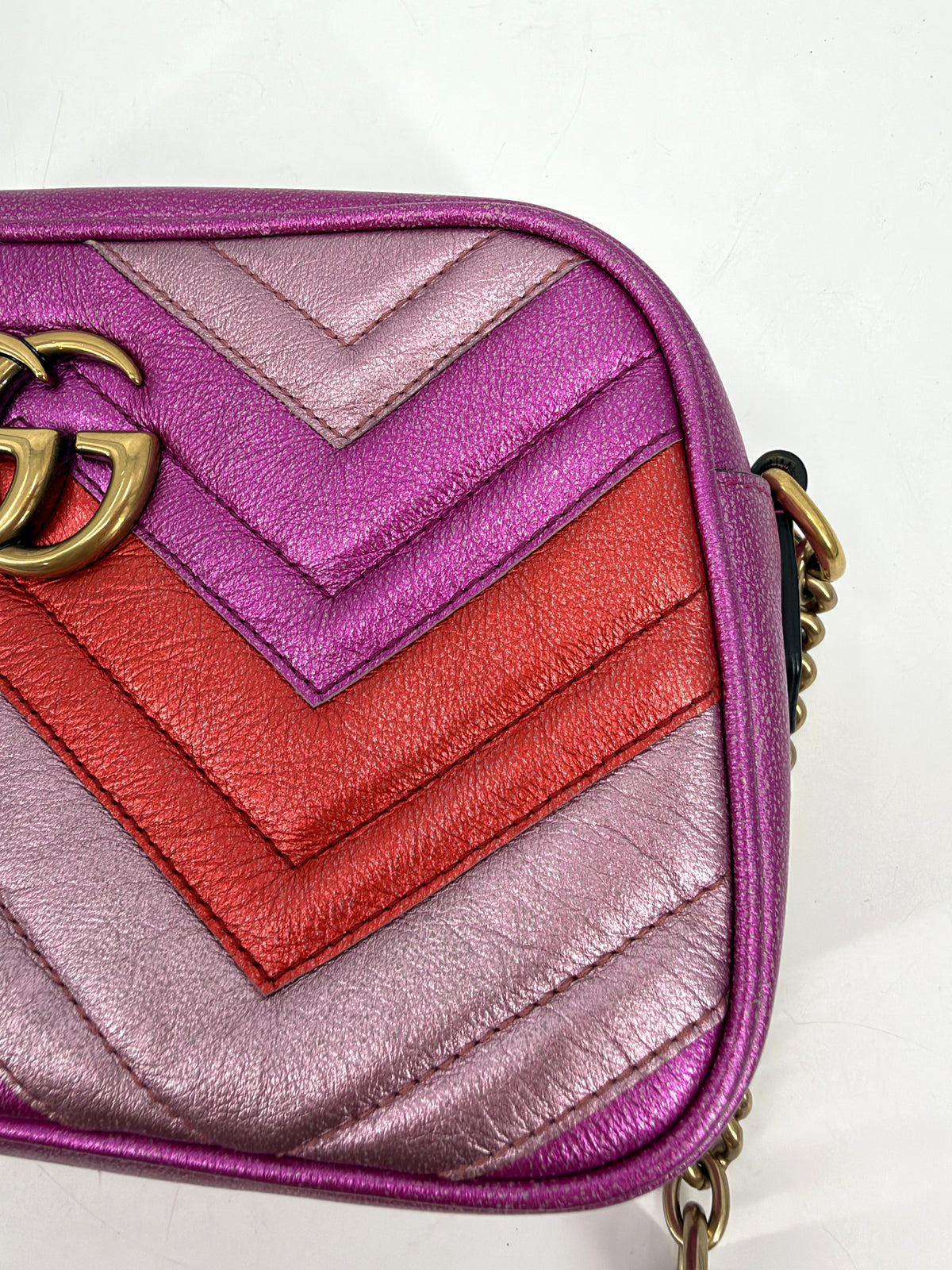 Gucci GG Marmont Small Matelasse Camera Bag Metallic Pink Red Chevron Heart 447632