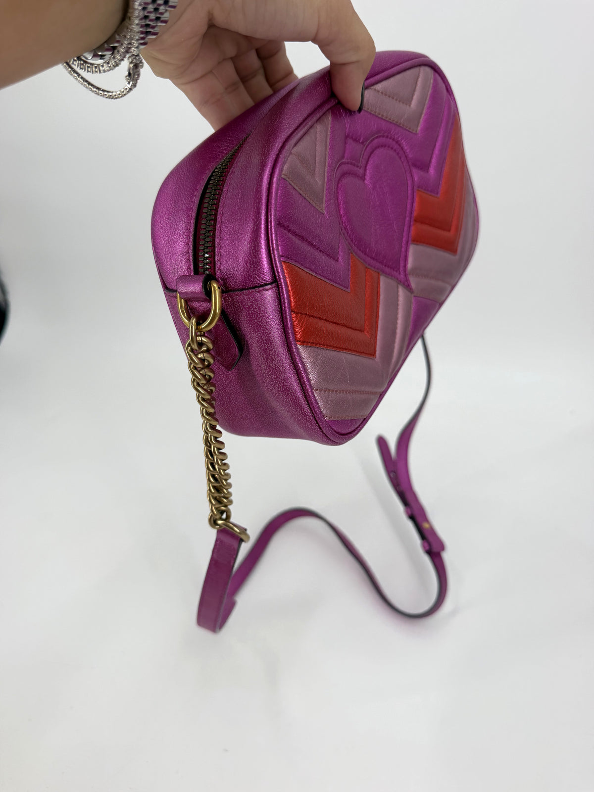 Gucci GG Marmont Small Matelasse Camera Bag Metallic Pink Red Chevron Heart 447632