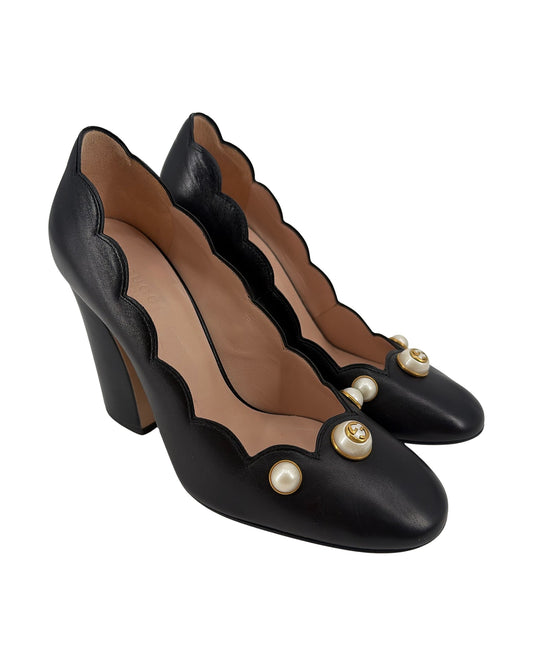 Gucci Willow Black Leather Pearl GG Scalloped Block Heel Pumps Size 38 Made in Italy