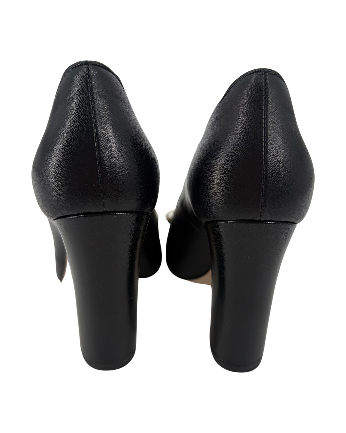 Gucci Willow Black Leather Pearl GG Scalloped Block Heel Pumps Size 38 Made in Italy
