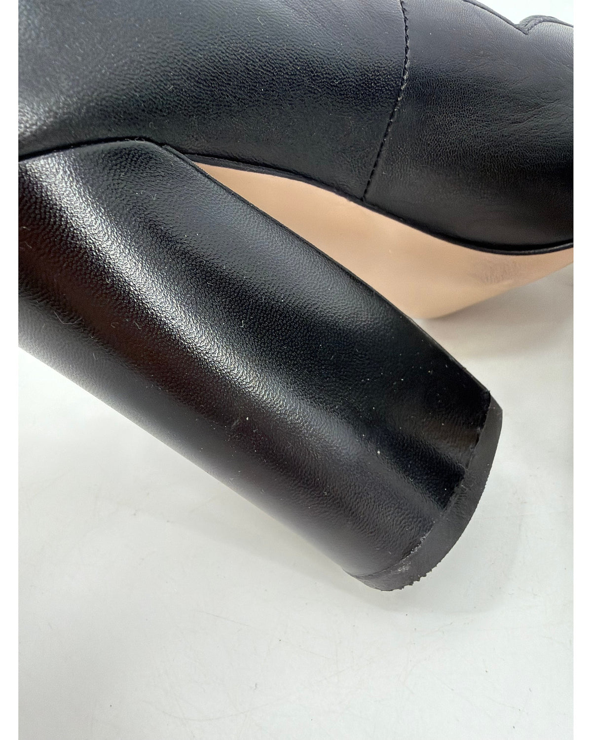 Gucci Willow Black Leather Pearl GG Scalloped Block Heel Pumps Size 38 Made in Italy