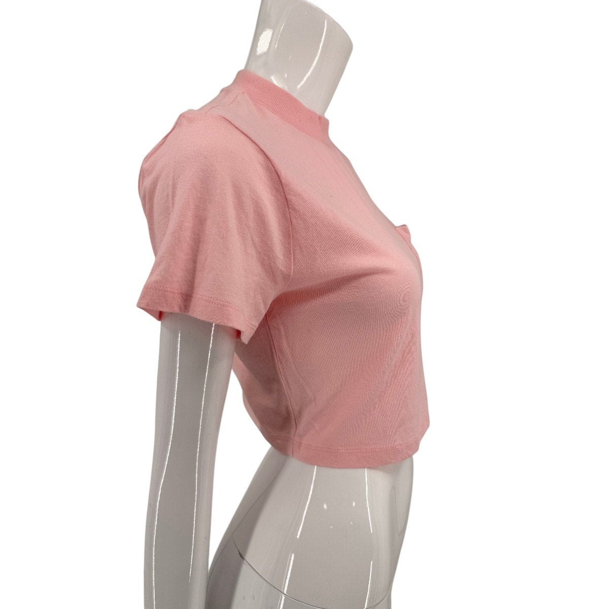 Alice + Olivia Crew Neck Short Sleeve Cropped Top