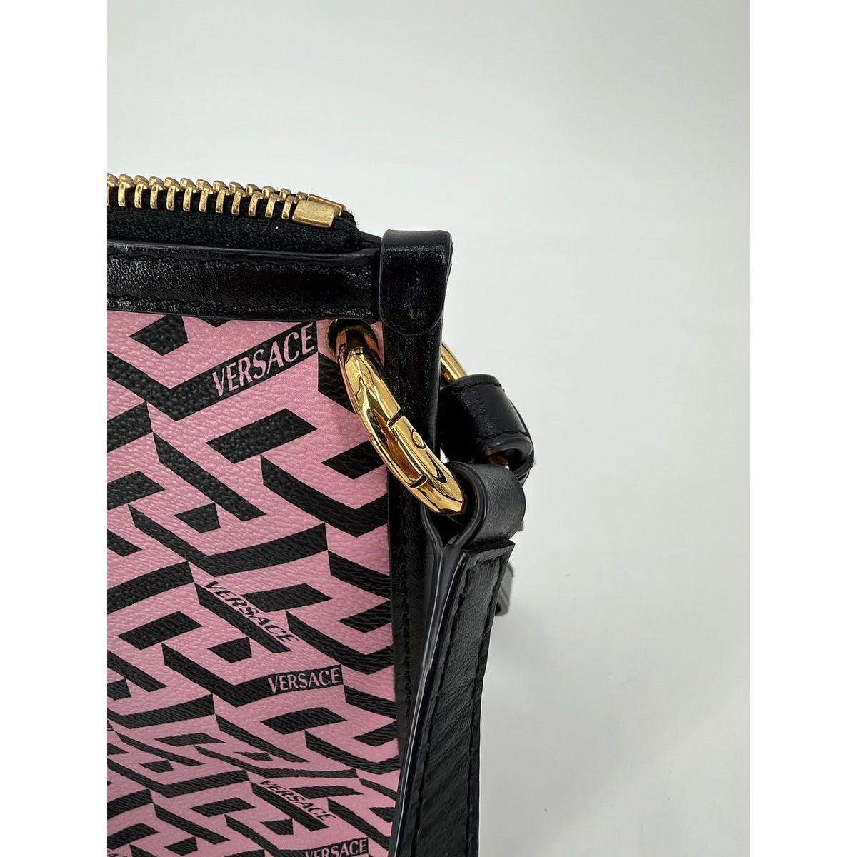 Versace La Greca Pink Black Zip Crossbody Clutch Leather Strap Gold Italy