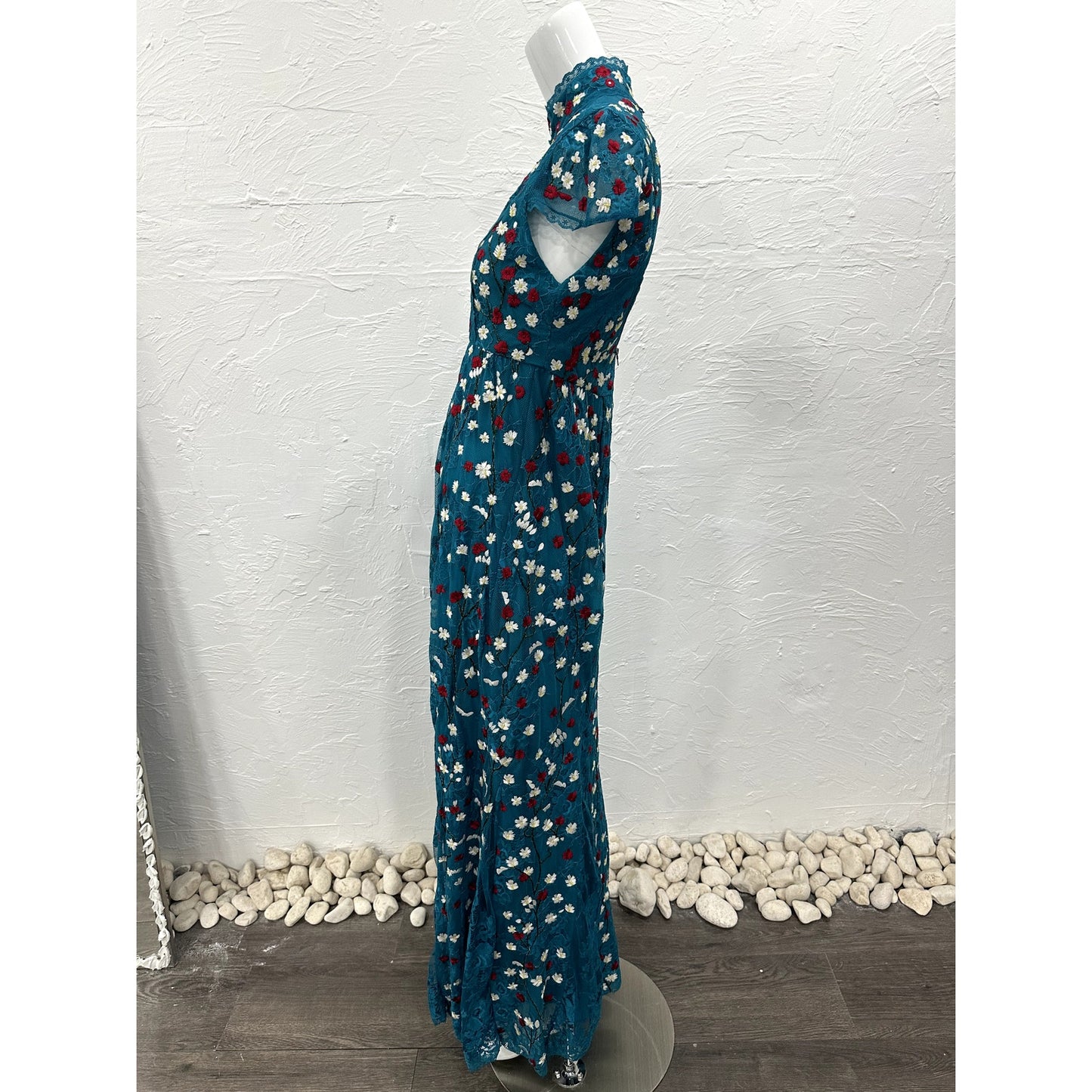 Alice + Olivia Nylon Arwen Embroidered Godet Gown Blue Green Women's Size 4