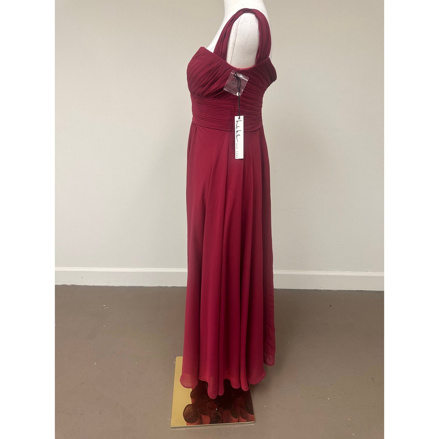 Nicole Miller Bridesmaid Bridal Formal Pleated Dress