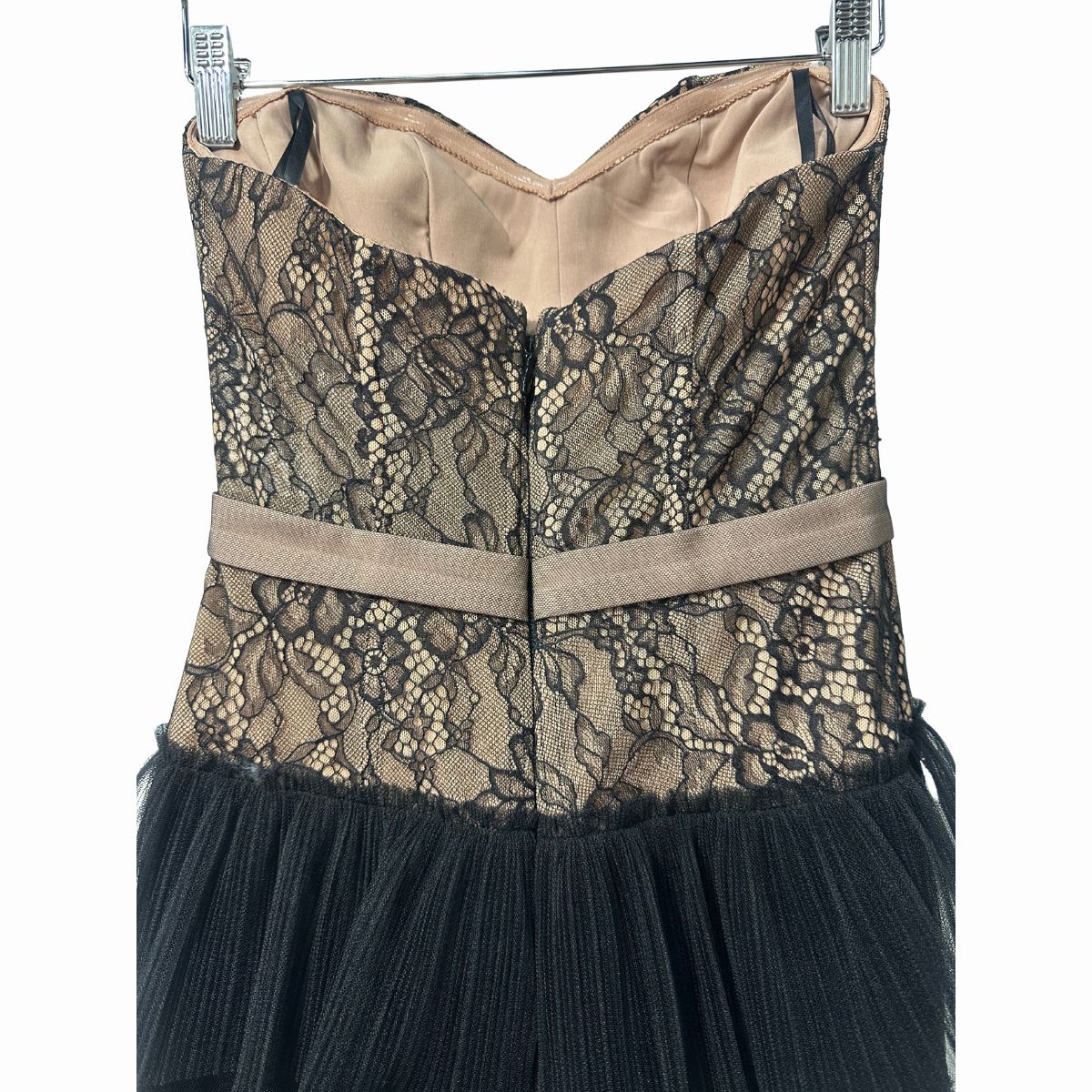 BCBGMAXAZRIA Strapless Floral Lace & Tulle Ruffle Maxi Evening Gown