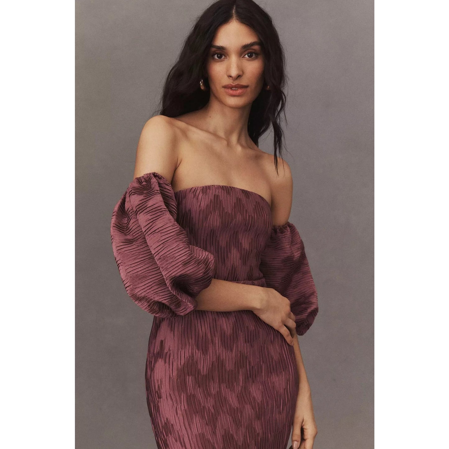 L'IDÉE Puff Sleeve Off-the-Shoulder Pleated Midi Dress