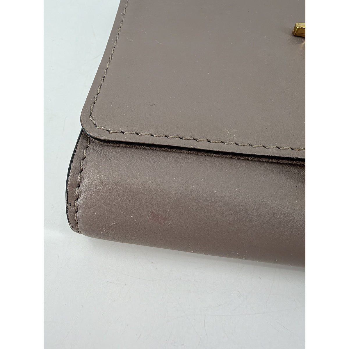 Louis Vuitton Chain Louise MM Taupe Calfskin Gold LV Flap Chain Shoulder Bag
