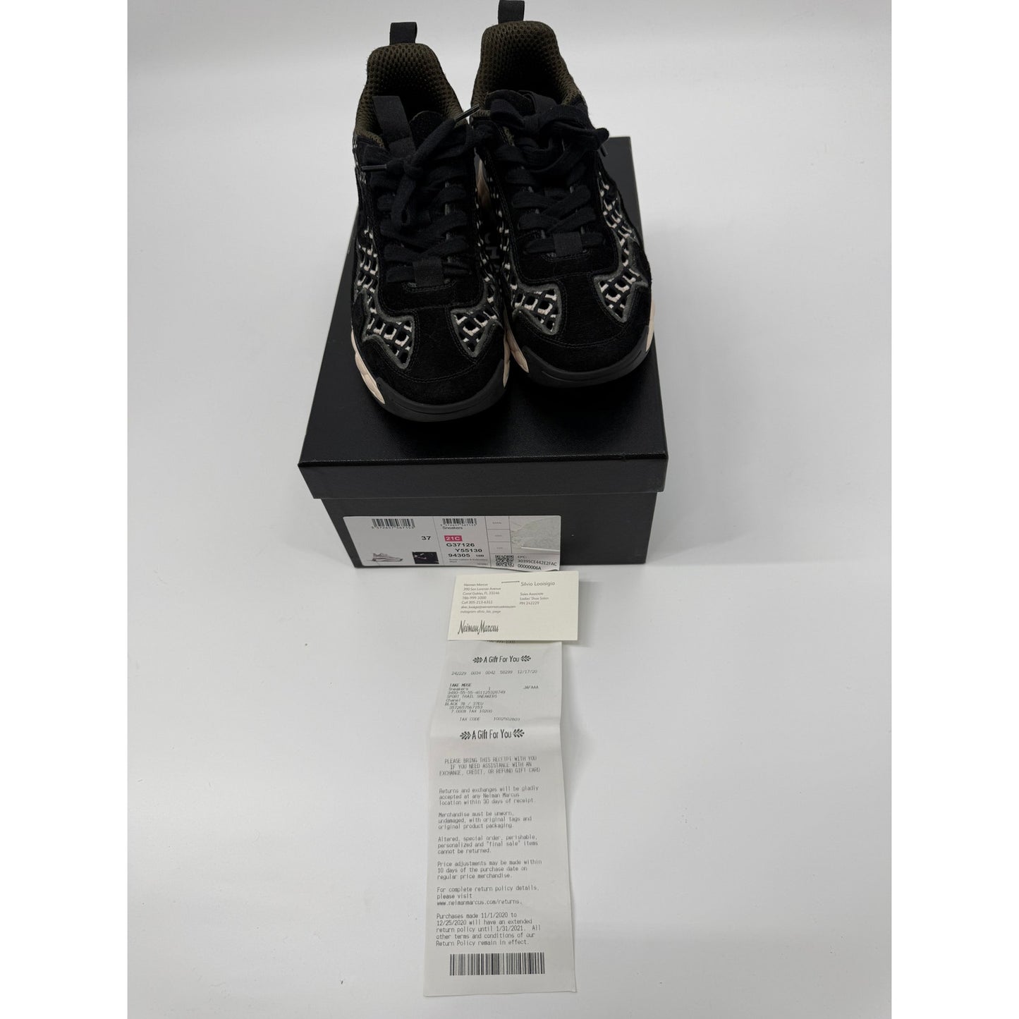 Chanel Interlocking CC Logo G37126 Trail Trainer Sneakers