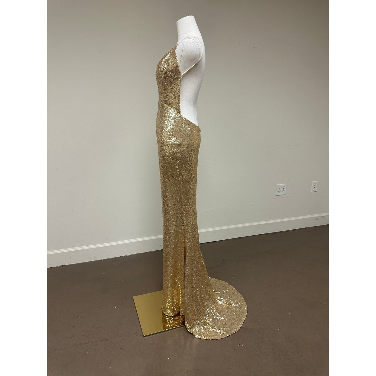 Alamour Yassmine Gold Sequin Backless V-Neck Mermaid Maxi Dress