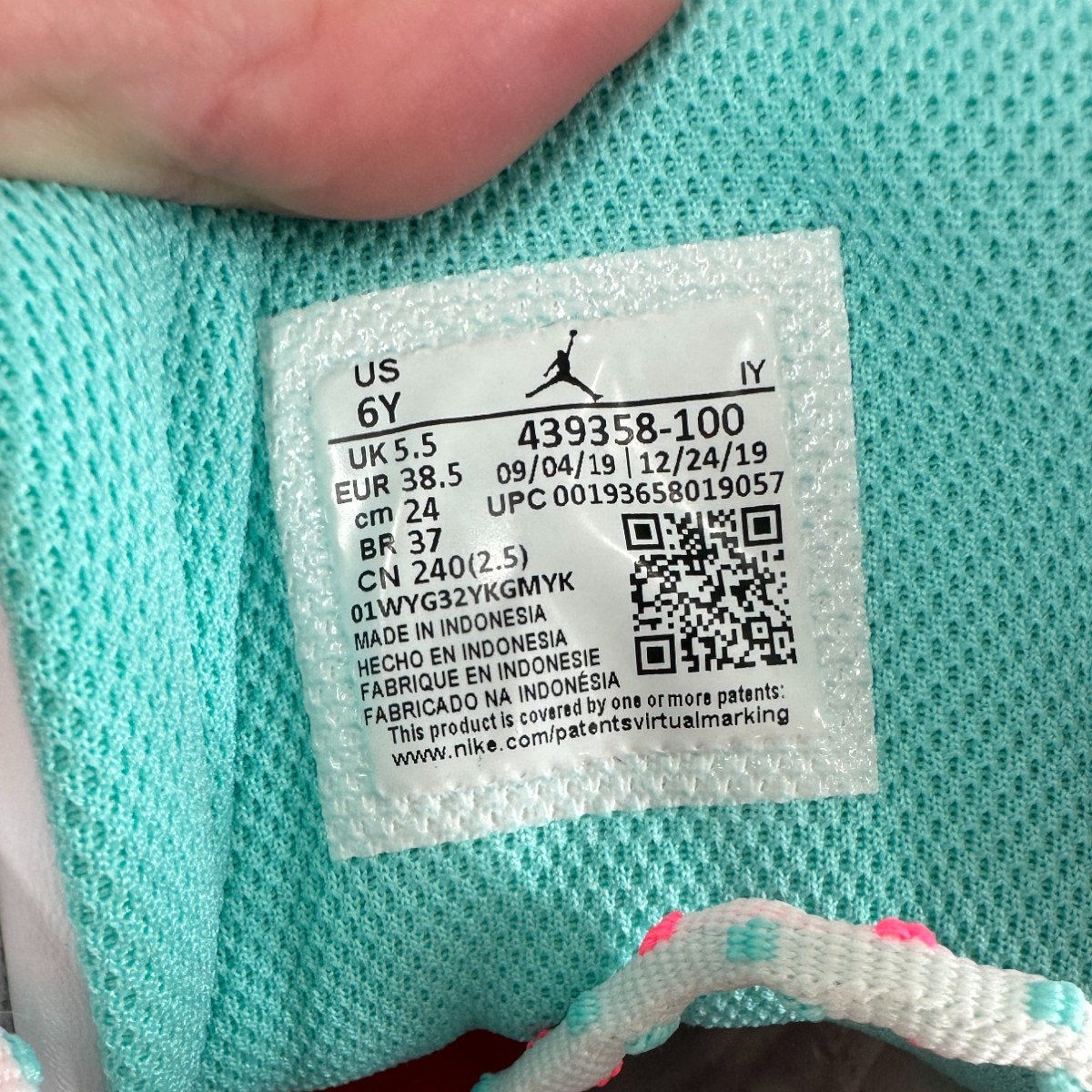 Air Jordan 13 Retro GS Aurora Green Blast Shoes