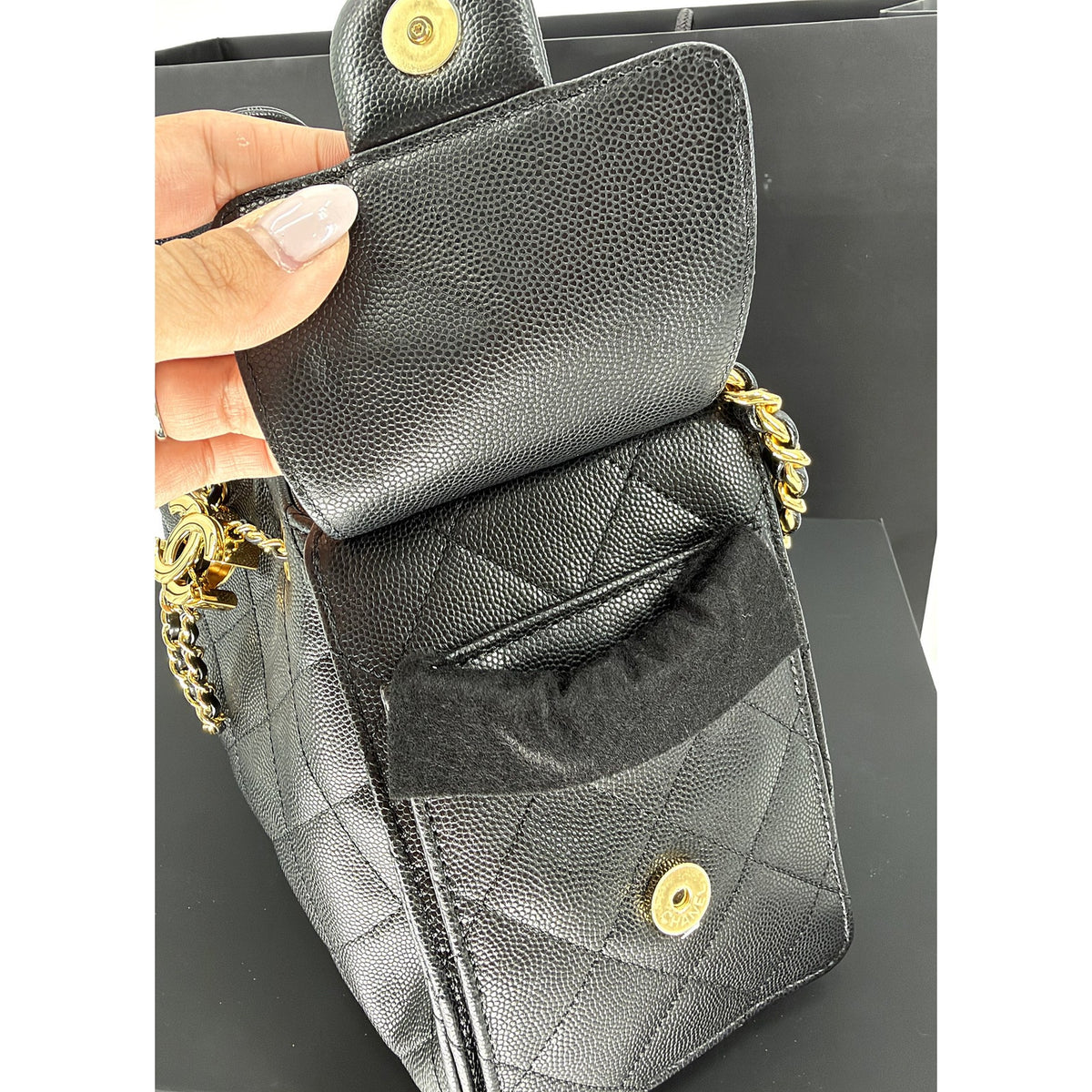 Chanel 25 Mini Black Caviar Gold Hardware Hobo Bag 26B AS5631 New Full Set