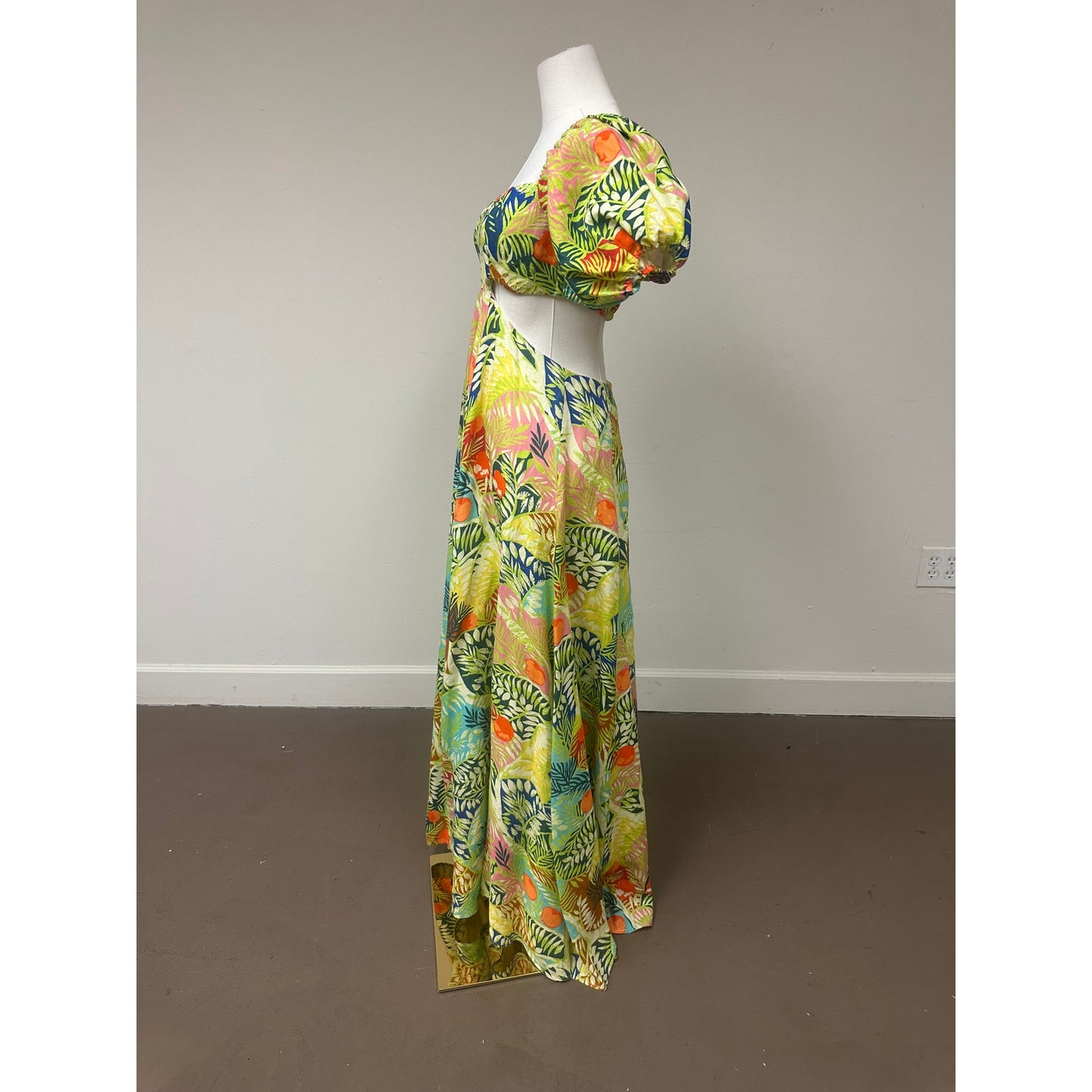 Staud Linen Plant Motif Puff Sleeve Cut-Out Coliseum Maxi Dress