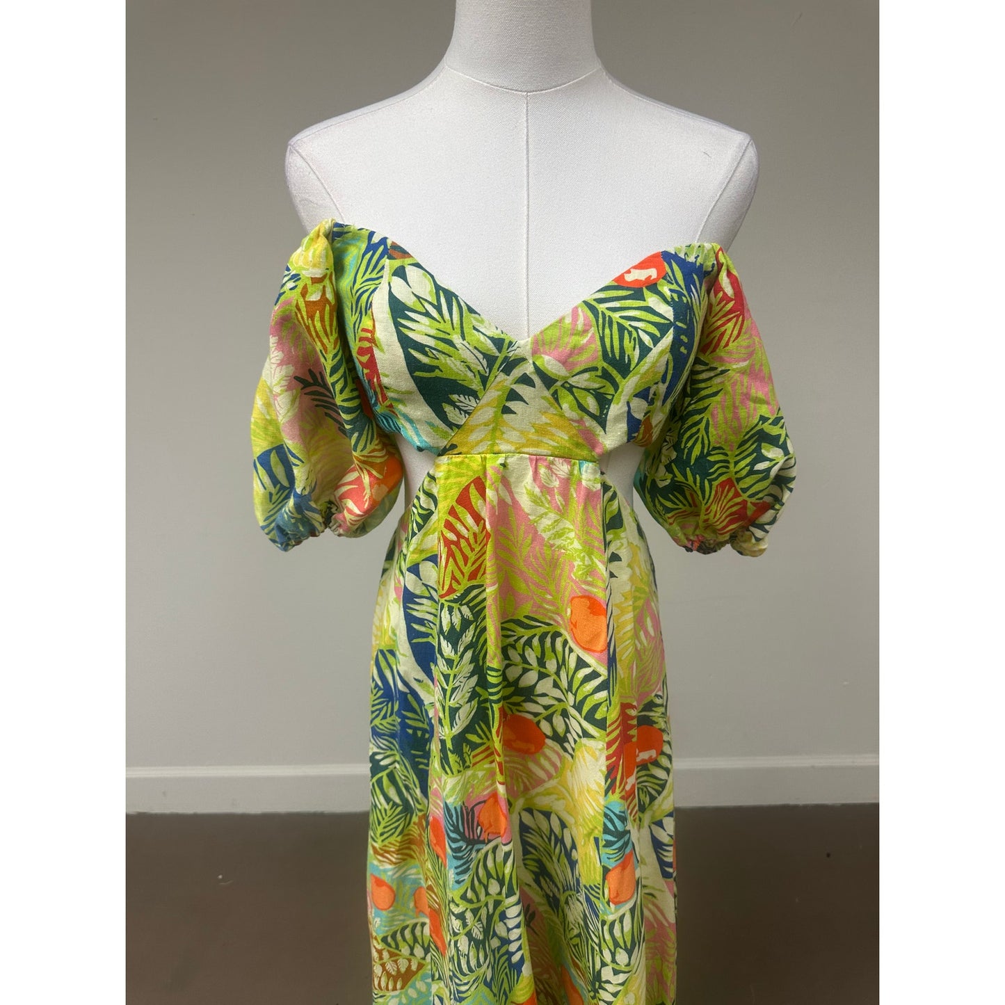 Staud Linen Plant Motif Puff Sleeve Cut-Out Coliseum Maxi Dress