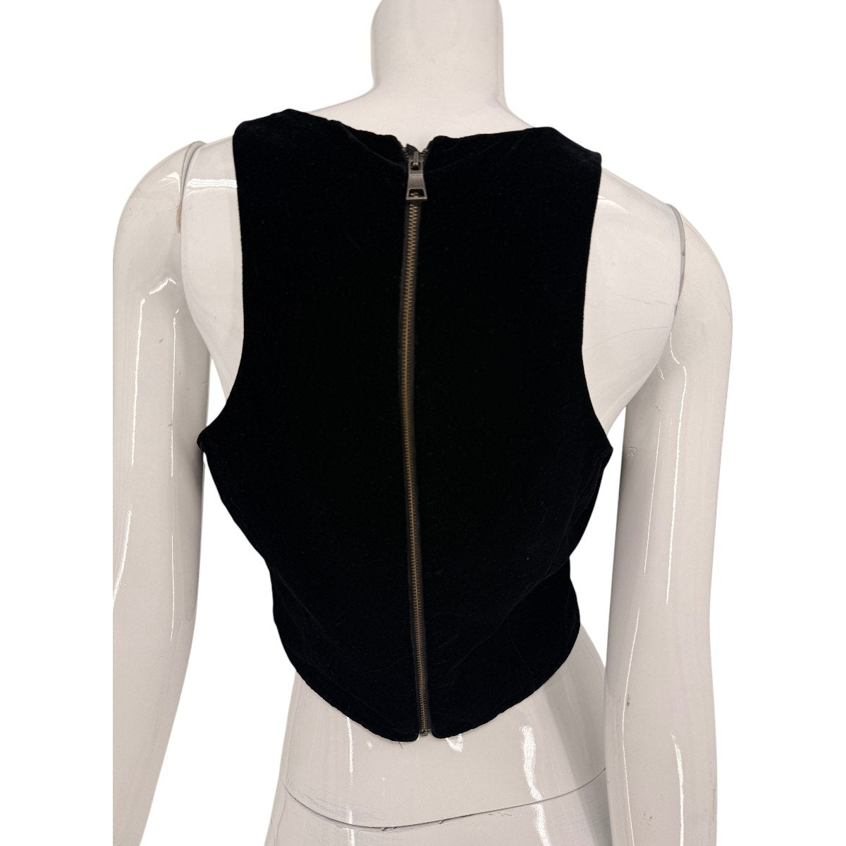 Sachin & Babi Noir Velvet Sleeveless Back Zip Cropped Top