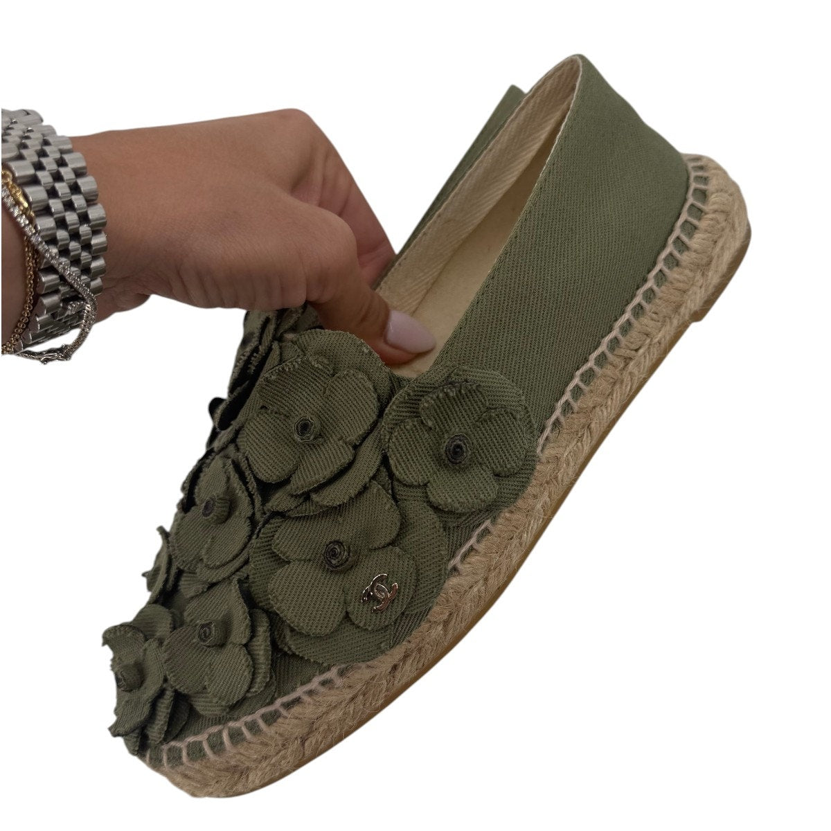 Chanel Camellia Espadrilles Olive Green Slip On Canvas Flats Size 37 / US 6.5