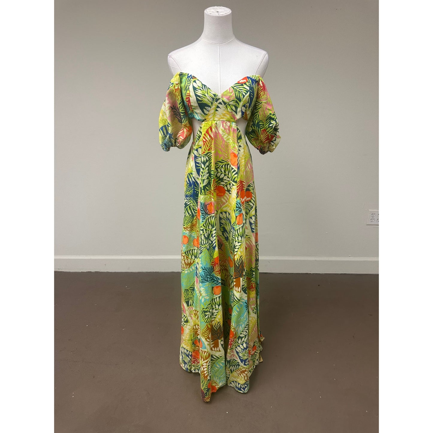 Staud Linen Plant Motif Puff Sleeve Cut-Out Coliseum Maxi Dress
