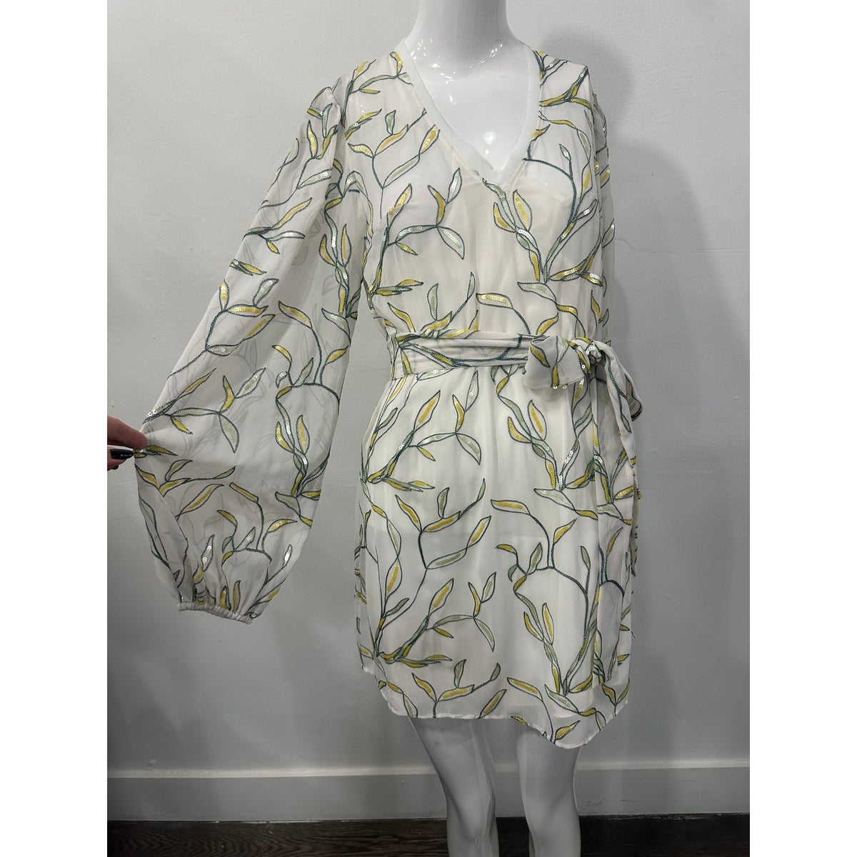 NWT Alexis White Embellished Leaf V-Neck Long Sleeve Mini Dress Women's Size XS