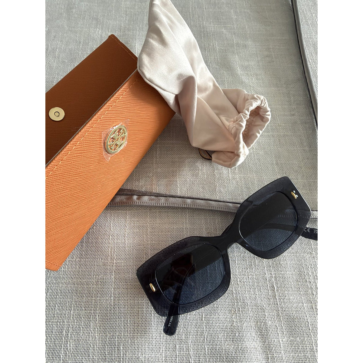 Tory Burch Black Square Cat Eye Sunglasses with Case