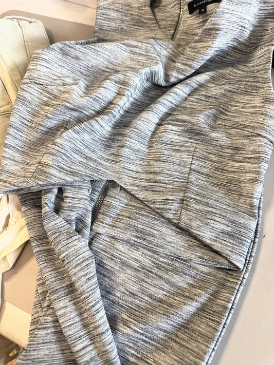 Grey skirt and top olivaceous set