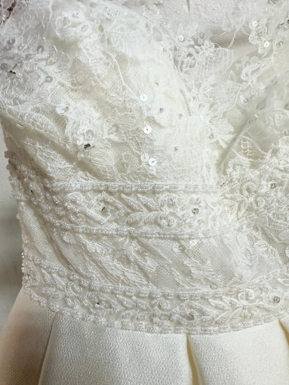 Rosa Clará Dream Lace Sleeveless Bodice Wedding Gown White