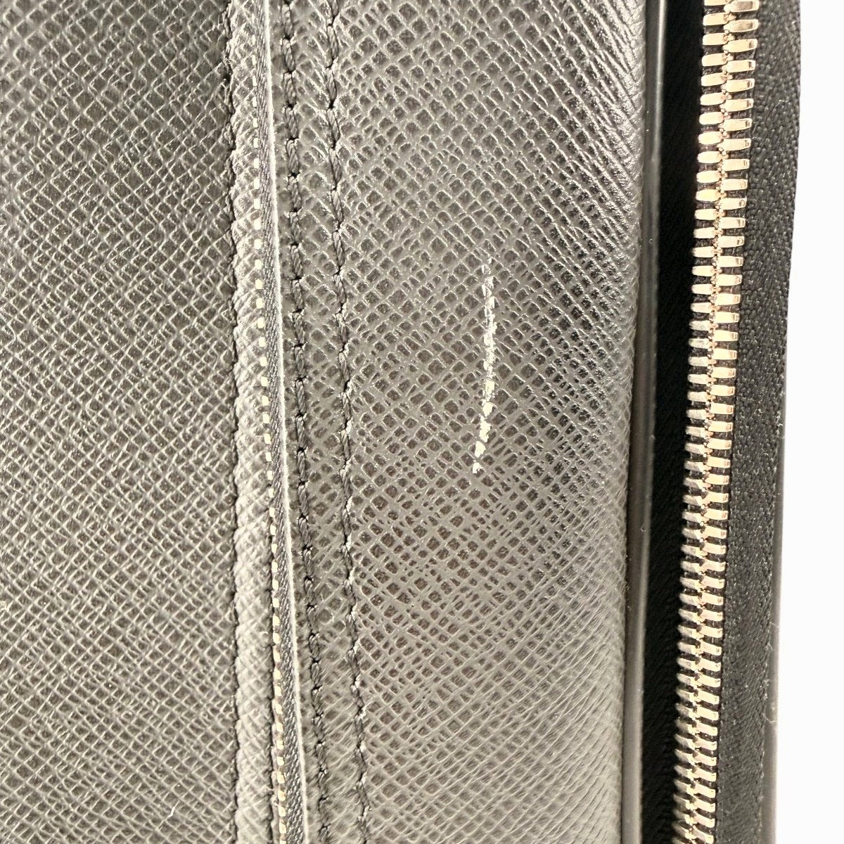 Louis Vuitton Taiga Pilot Rolling Case Bag Ardoise Gray Leather One Size